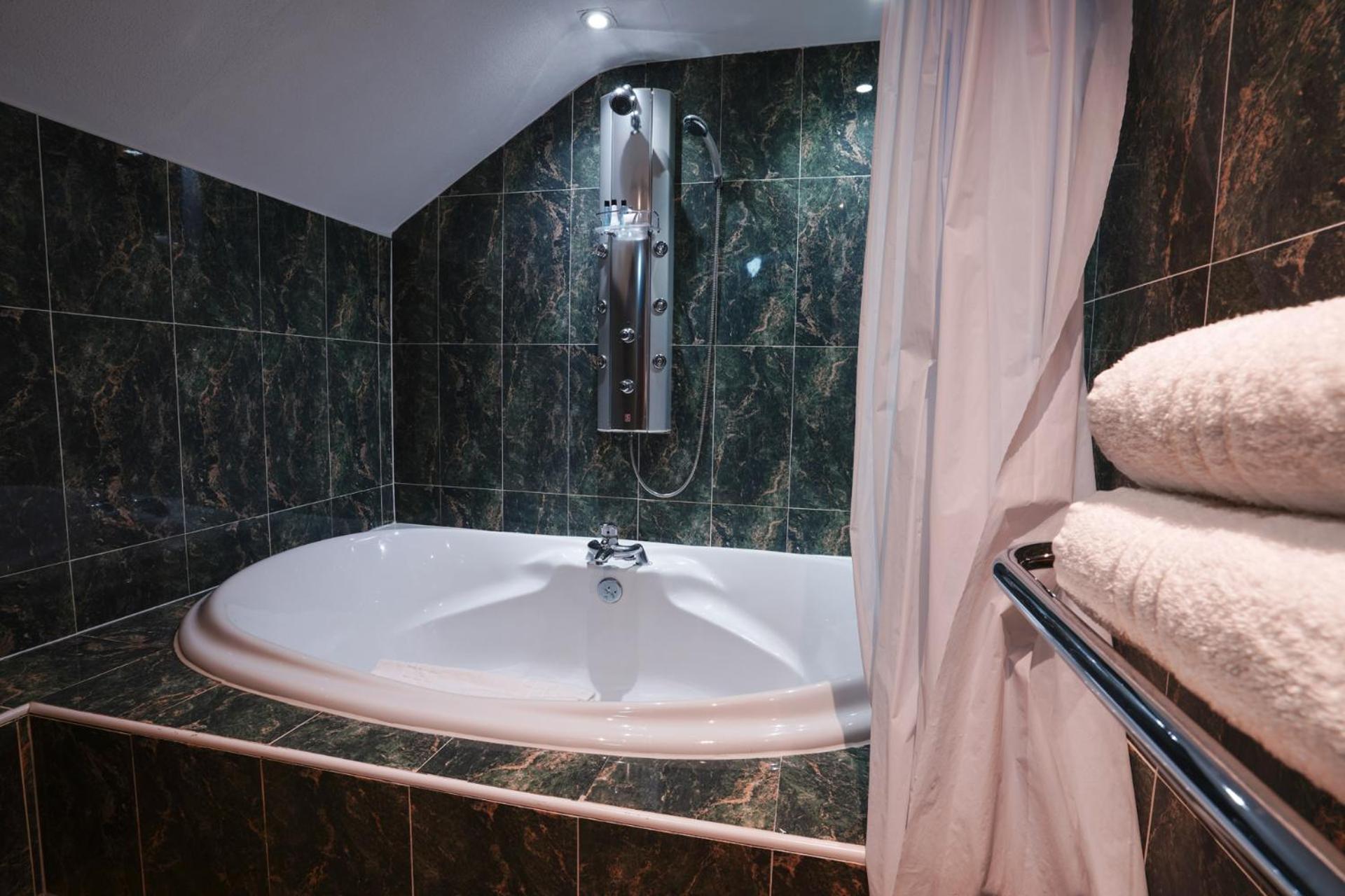 Park & Dream Hotel 3*