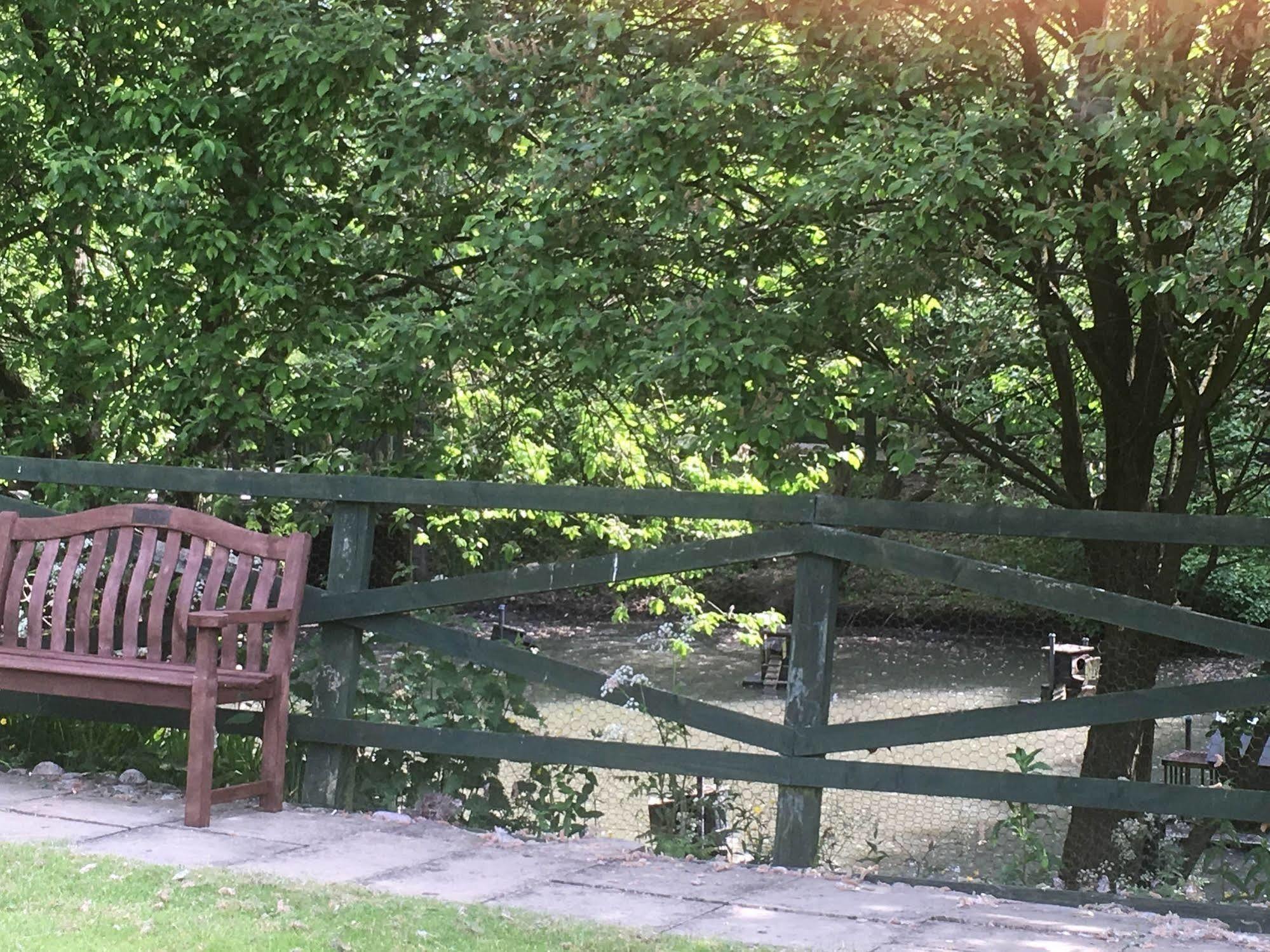 Hotel Park & Dream Gomersal